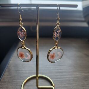 Elegant Gold Floral Drop Earrings